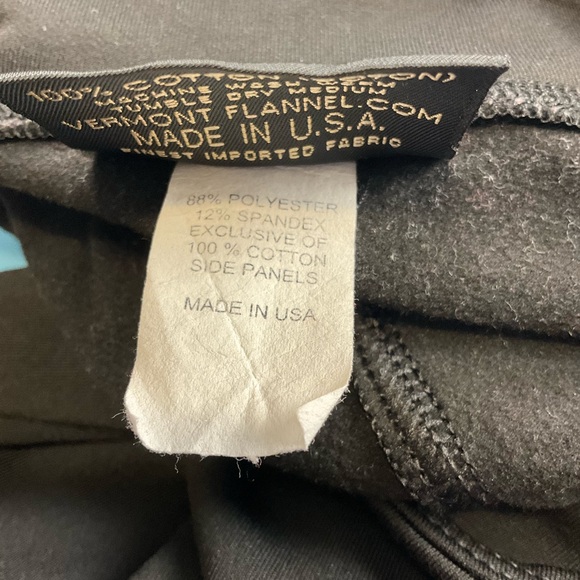 THE VERMONT FLANNEL CO. sz Medium Leggings Red Buffalo Flannel Lined Black Red - Picture 9 of 9